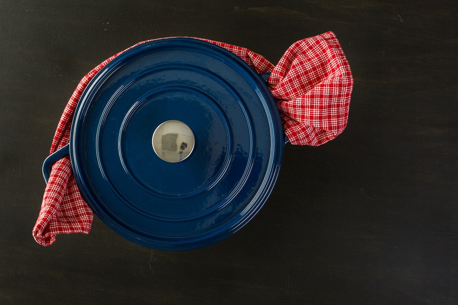 dutch oven-travel nursing kitchen