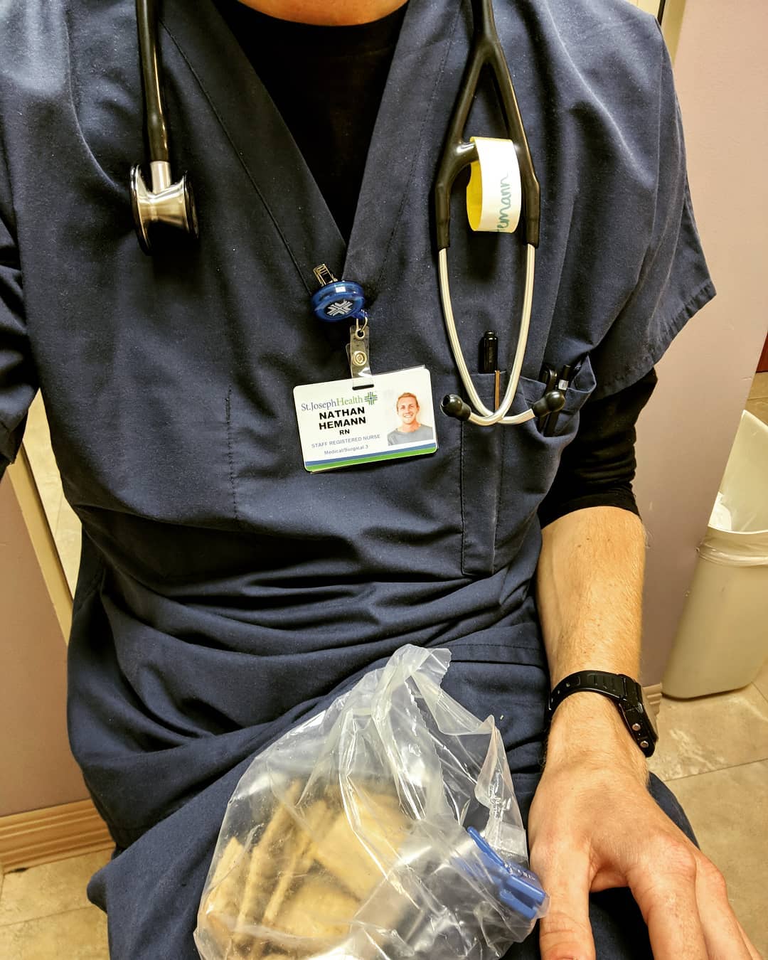 - Staffdna TheTallManVan-Nate Hemann-October 17-travel nurse van life